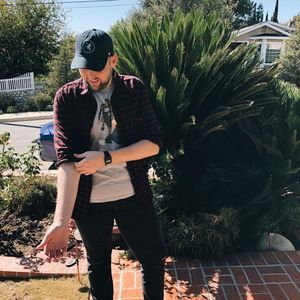 Meet your Posher, Beau